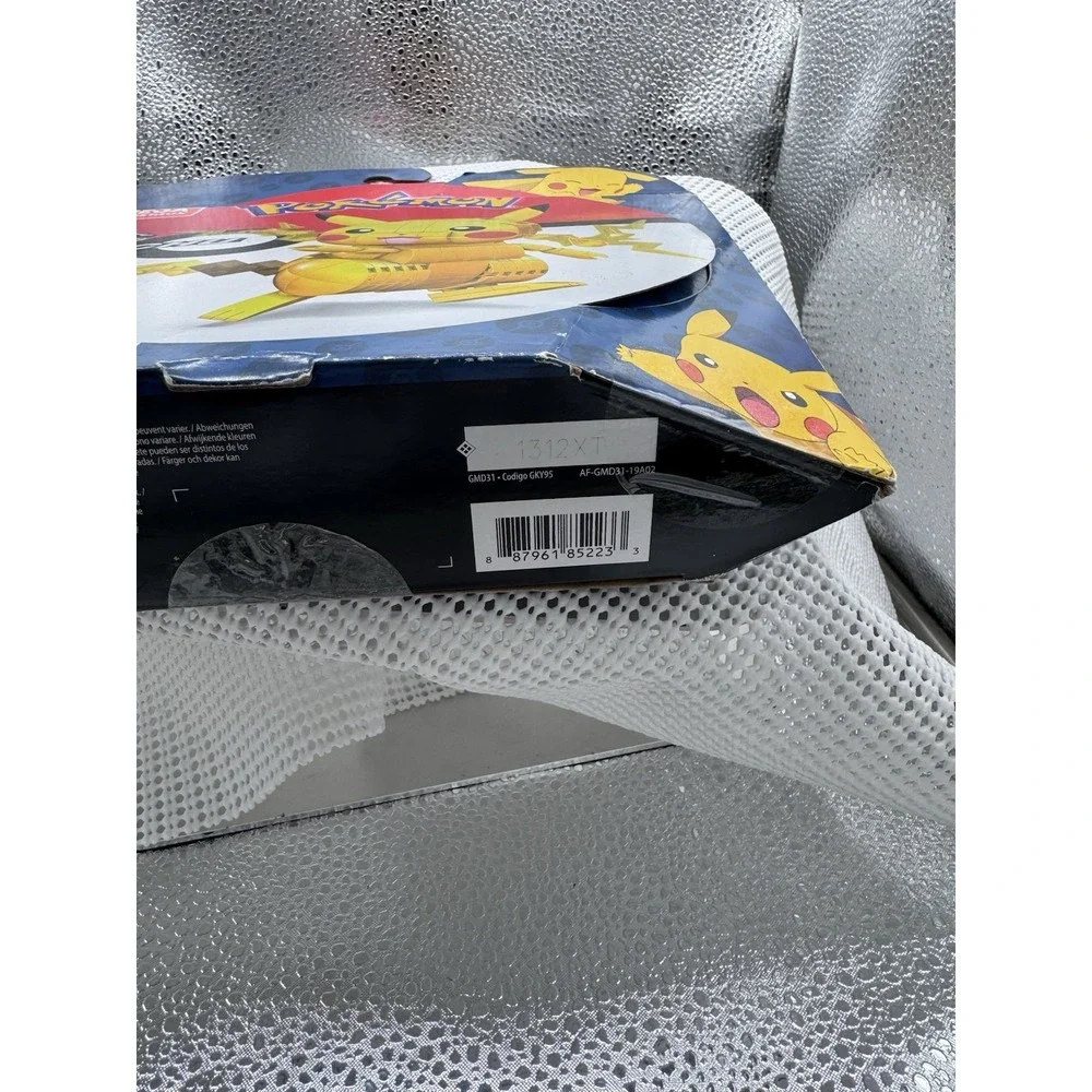 Mega Construx Pokemon Pikachu GMD31 211 PCS Complete Sealed Bags Damaged Box- B2